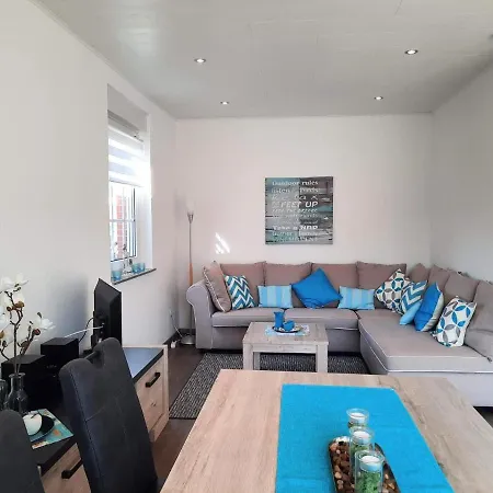 Holiday home Ferienhaus-leuchtqualle Dornumersiel