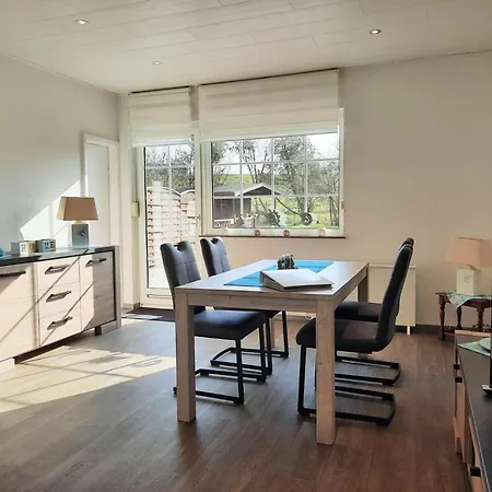 Ferienhaus-leuchtqualle Holiday home *